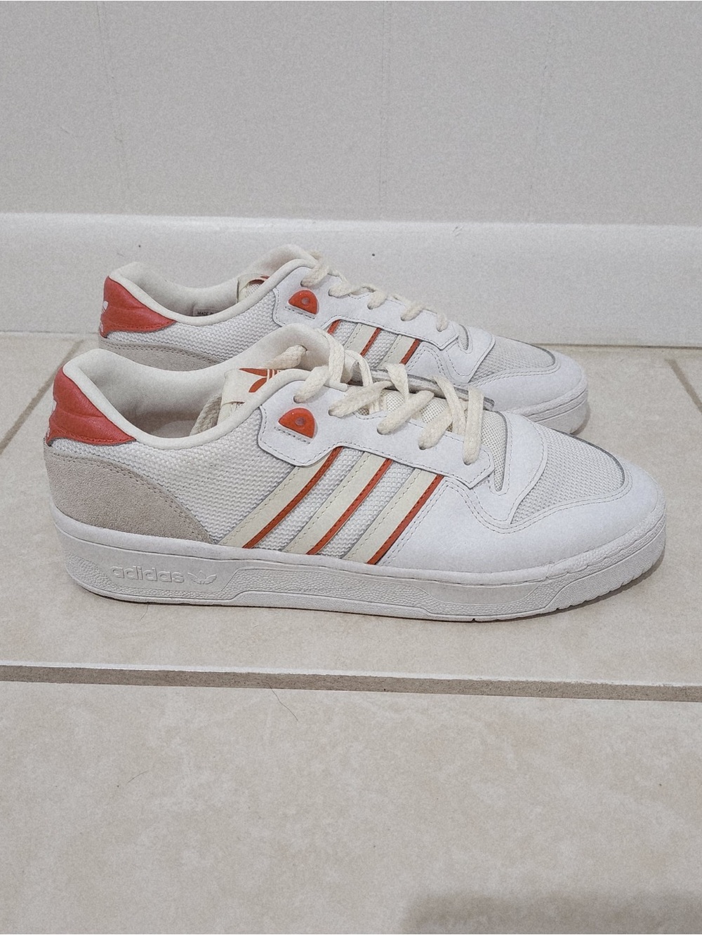 Adidas Rivalry Low Sneakers Men’s 8.5 White Orange Shoes